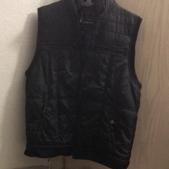 Short sleeved men’s nylon jacket. - Picture 2 of 4